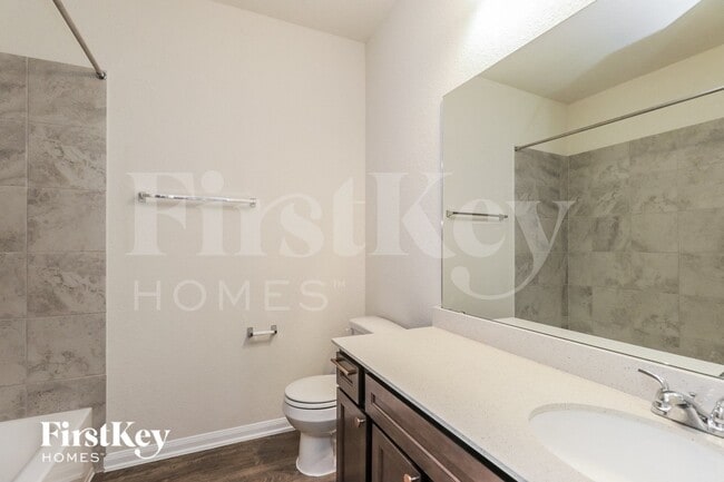 Building Photo - 16033 Deer Pines Dr