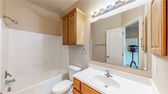 Building Photo - 305 Holleman Dr E