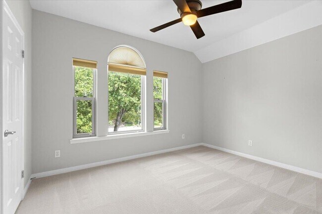 Building Photo - 5301 Deerwood Ln