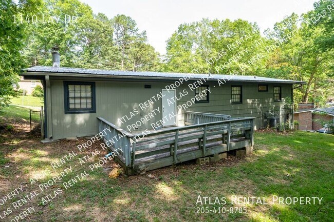 Building Photo - 1140 Lay Dr