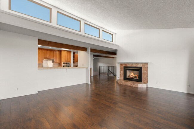 Building Photo - 3447 Skyline Blvd