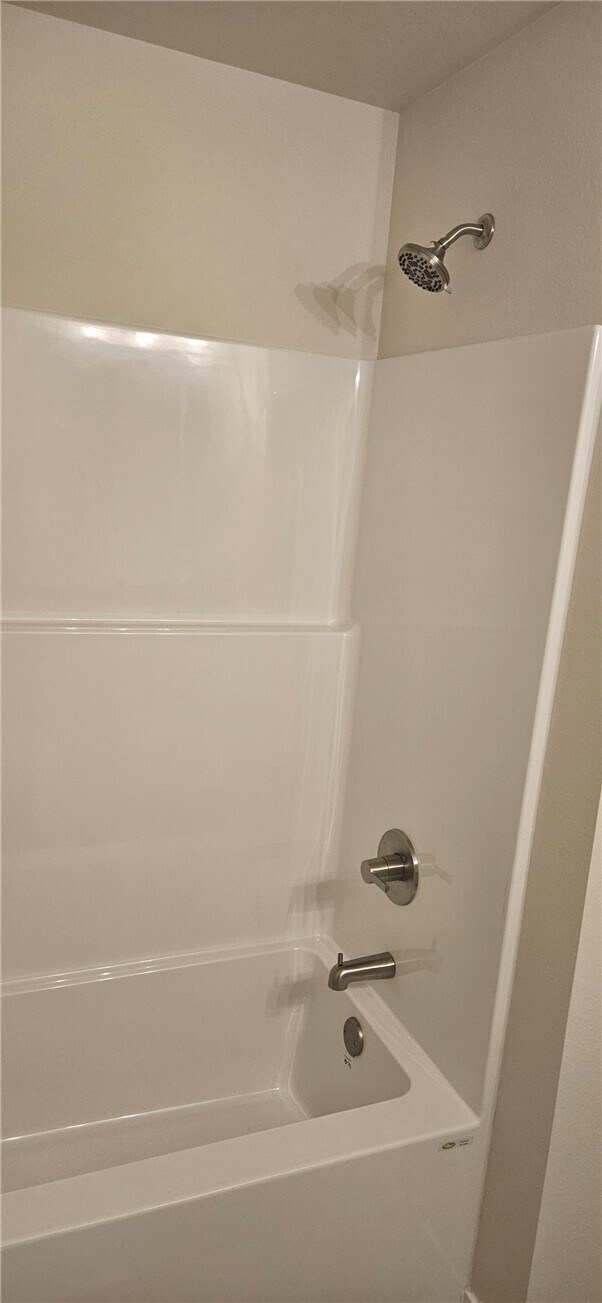 Building Photo - 516 S Benchmark Ln