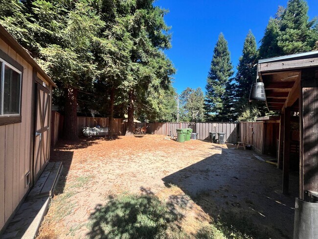 Building Photo - Welcome To a Tranquil Cottage Nestled in t...