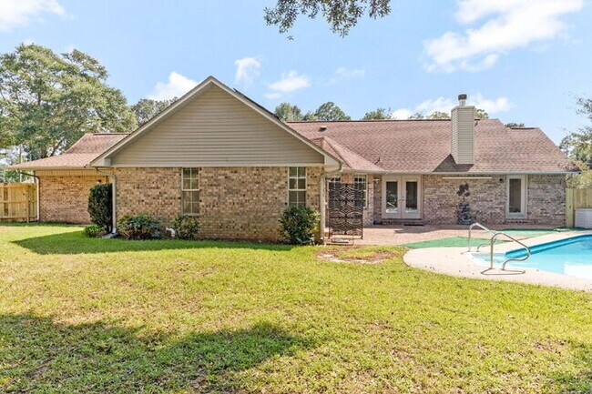 Building Photo - AVAILABLE NOW – $3,000/MONTH – ALL UTILITIES + LAWN SERVICE + POOL SERVICE INCLUDED!