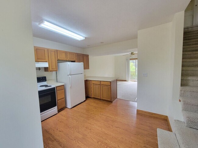 Building Photo - 2 br, 1.5 bath House - 3 Bakers Pointe