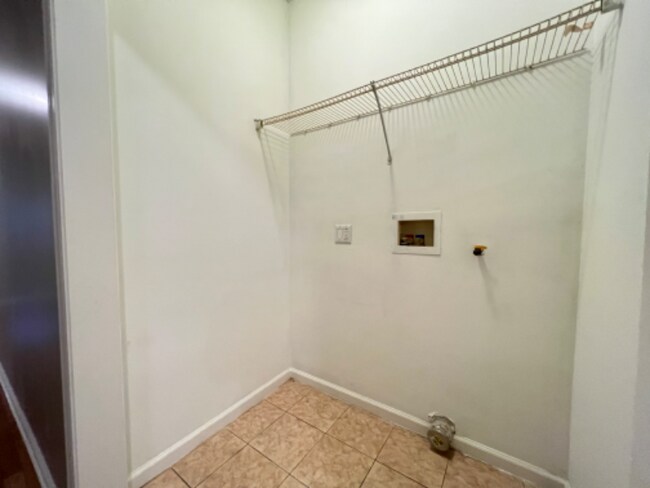 Building Photo - 5710 S Michigan Ave