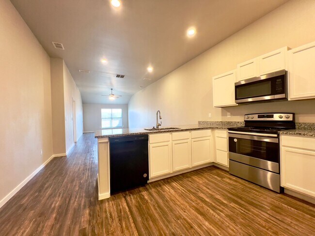 Building Photo - 2120 N Avenue K