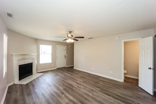 Building Photo - 760 Glenshire Ct