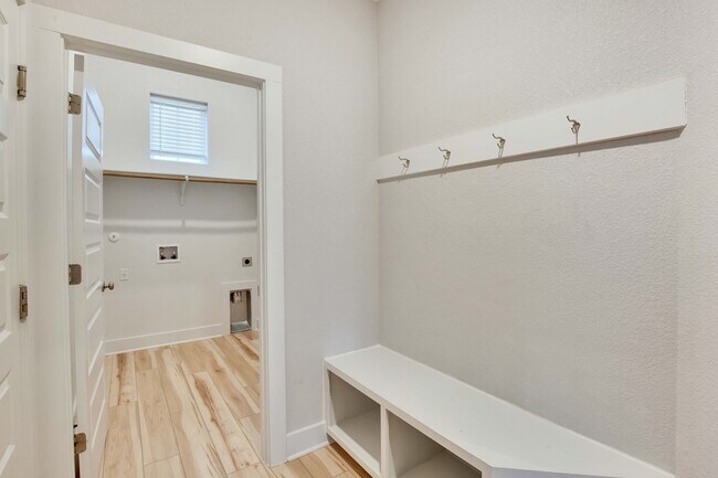Building Photo - 48 Rancho Trail