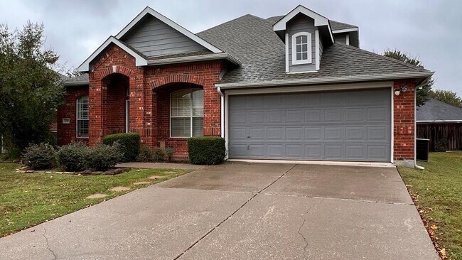 Building Photo - 3506 Nandina Dr