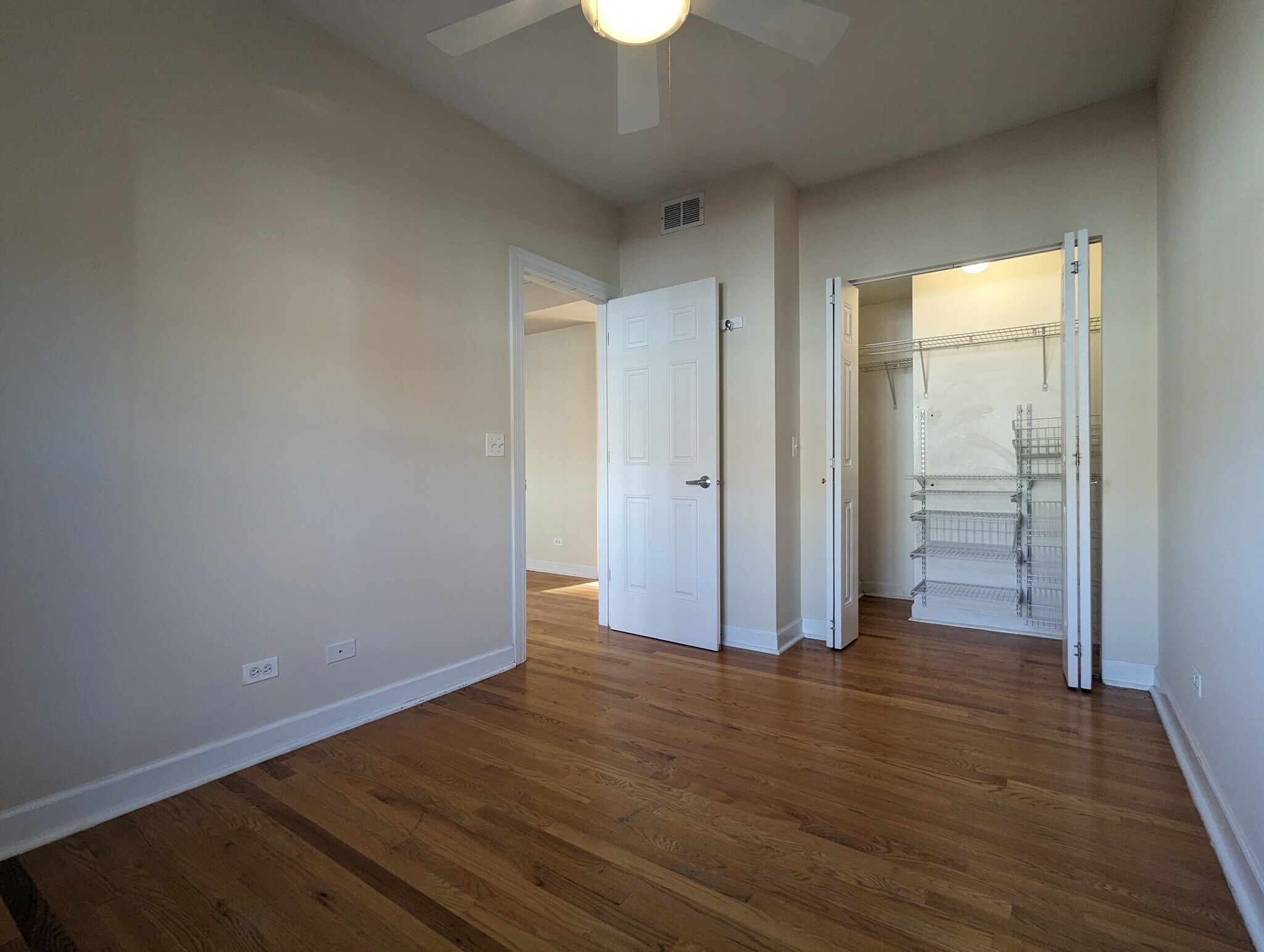 Building Photo - 3243 N Clifton Ave