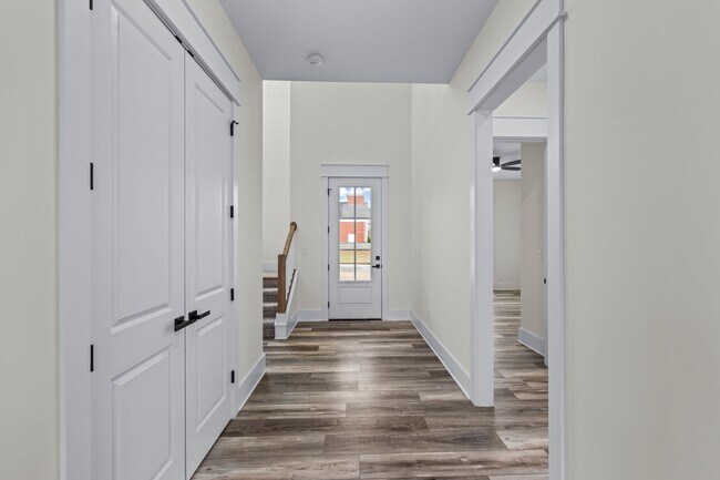 Building Photo - Modern New Construction Home