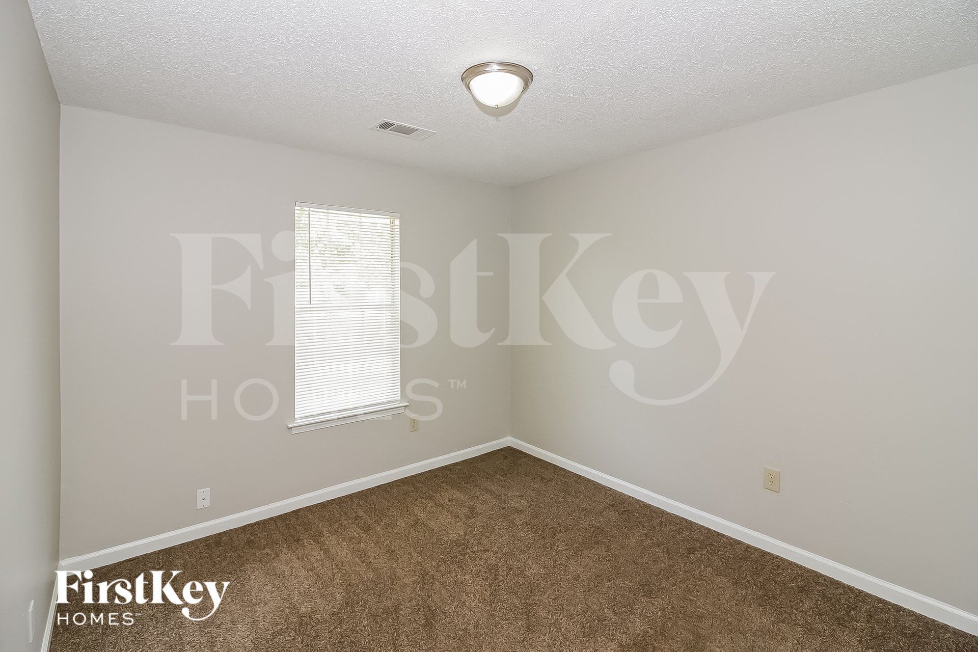 Building Photo - 5277 Timber Ridge Dr
