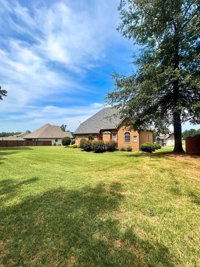 Building Photo - Beautiful 4-Bedroom Home with 2-Car Garage