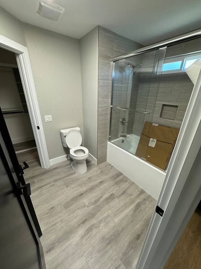 Upstairs Bathroom - 415 Tava Ln