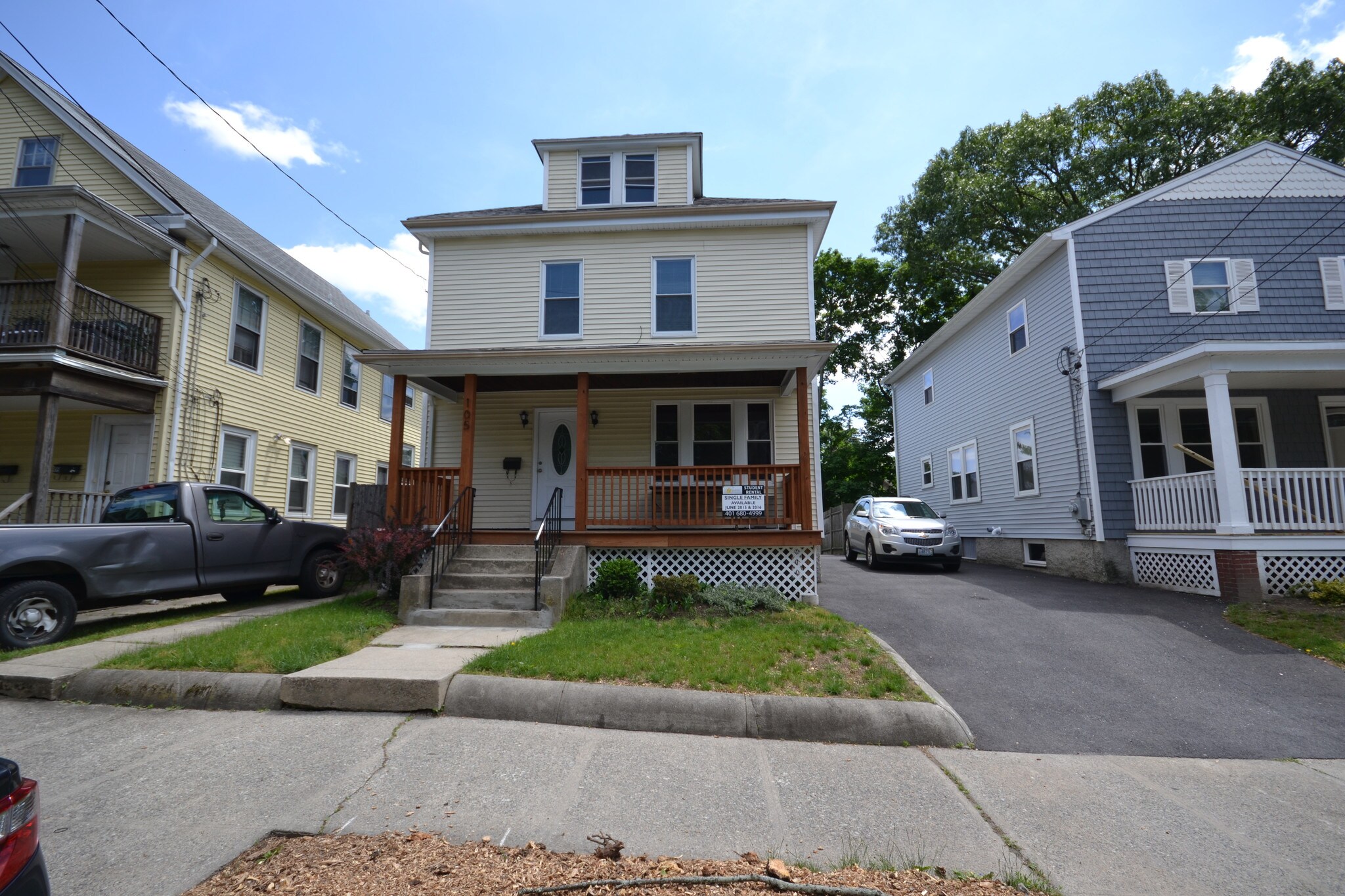 Building Photo - 105 Radcliffe Ave