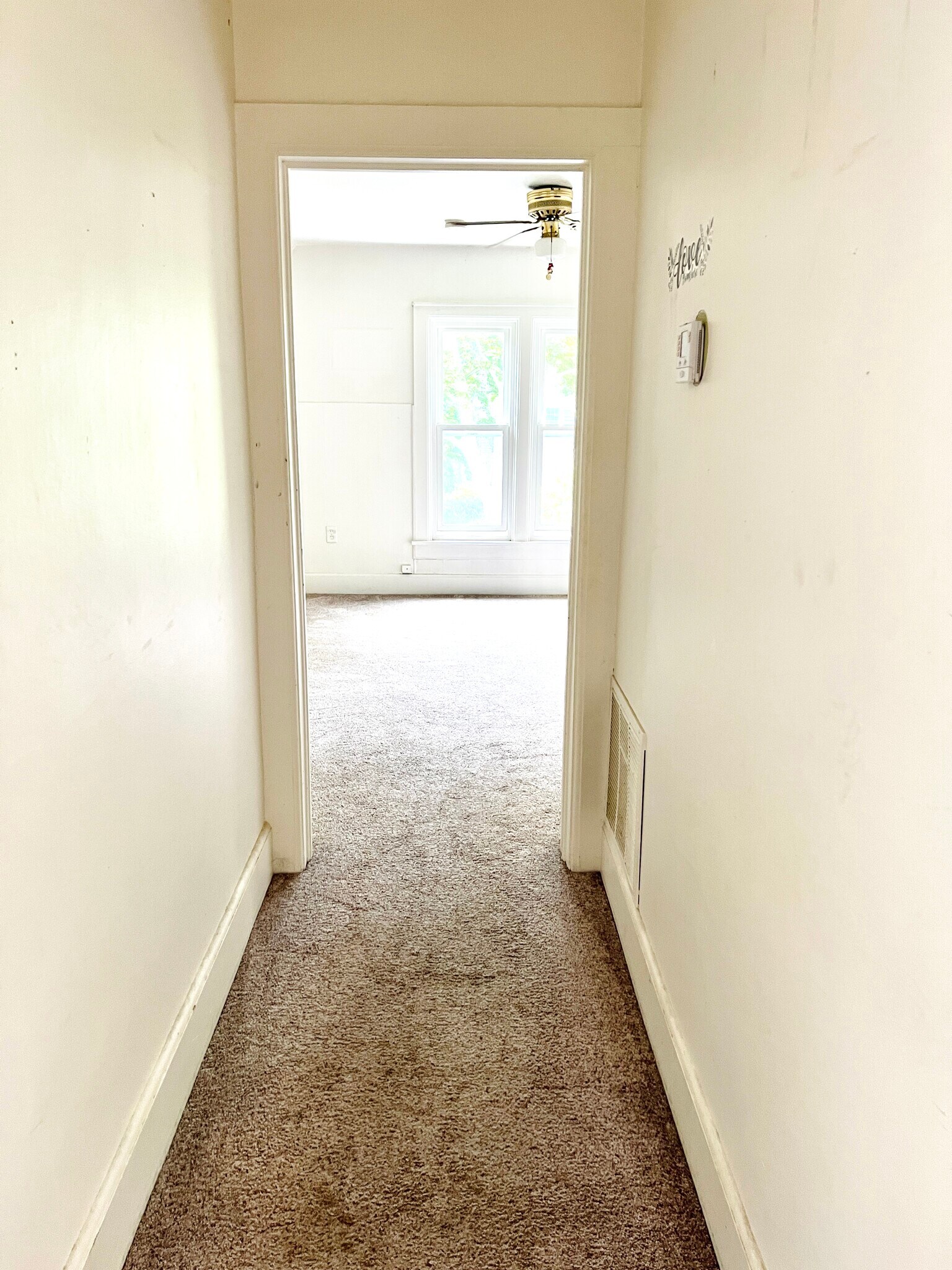 Building Photo - 27 Reed St