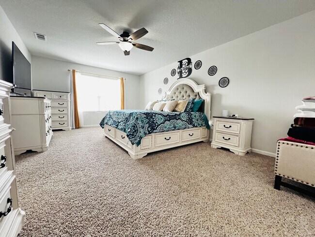 Building Photo - 603 Champ Trl