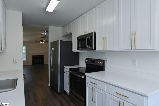 Building Photo - 134 Brookhill Pl