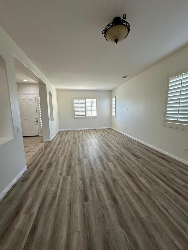 Building Photo - 110 Francesca Ct