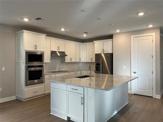 Building Photo - 3012 Polaris Dr