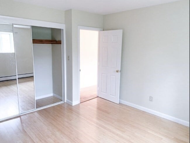 Building Photo - 32 Westgate Rd