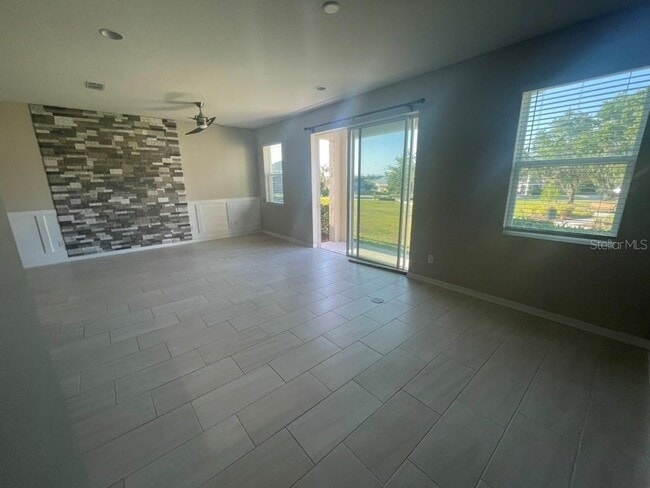 Building Photo - 15221 Sunrise Grove Ct