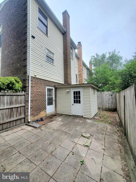 Building Photo - 742 S Granada St