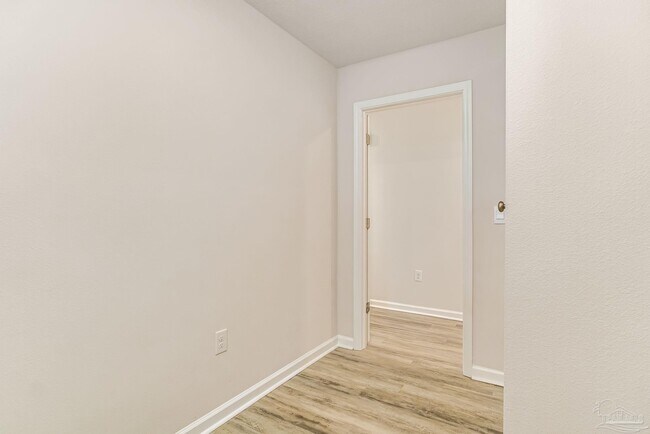 Building Photo - 6323 June Bug Dr