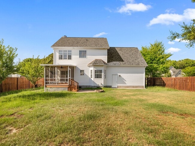 Building Photo - 217 Derby Downs Dr