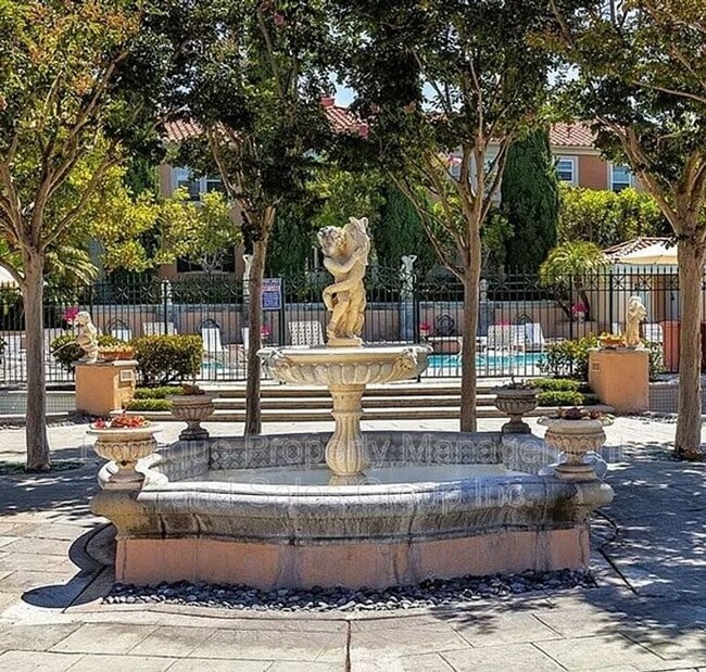 Building Photo - 20 Imperial Aisle