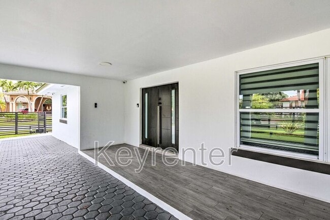 Building Photo - 3001 SW 111th Ct