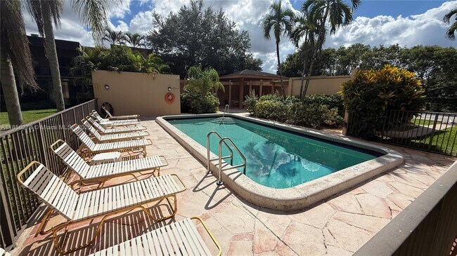 Building Photo - 8851 N New River Canal Rd