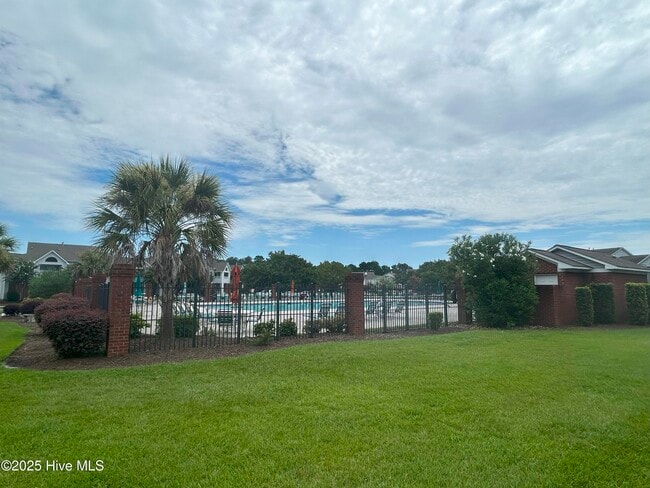 Building Photo - 4140 Breezewood Dr