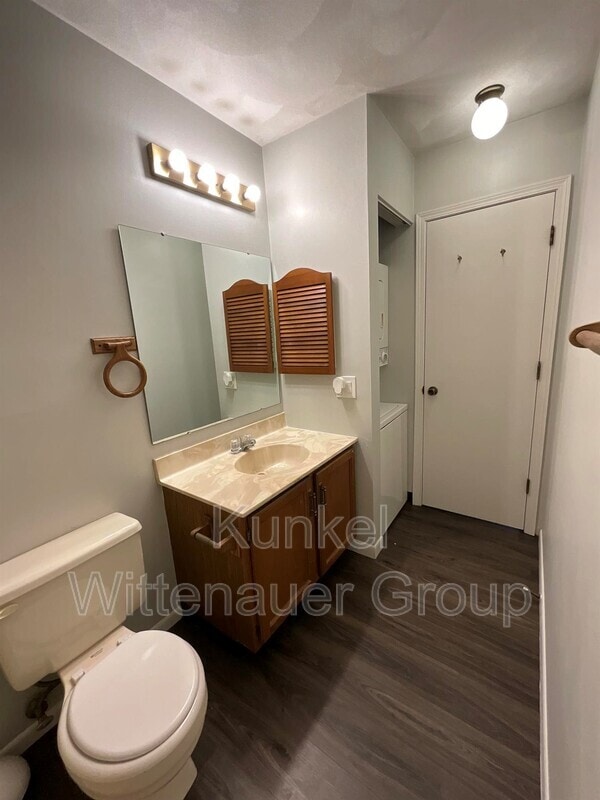 Building Photo - 216 Eagle Ridge