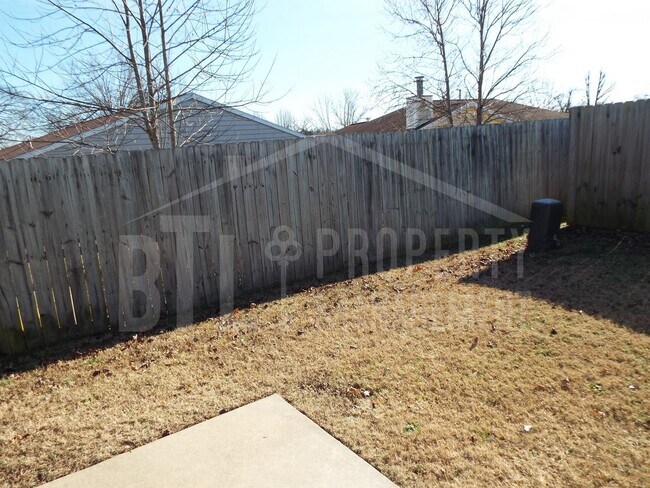 Building Photo - Beautiful 3BR Home in The Highlands with Community Pool