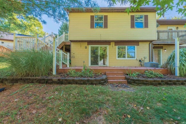 Building Photo - 657 E Heather Dr