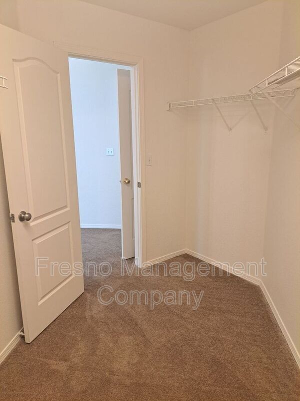 Building Photo - 7530 N Trellis Cir