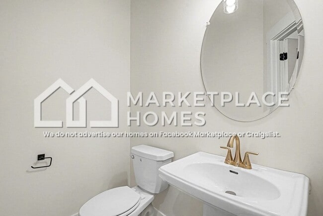 Building Photo - 974 Dozier Pl