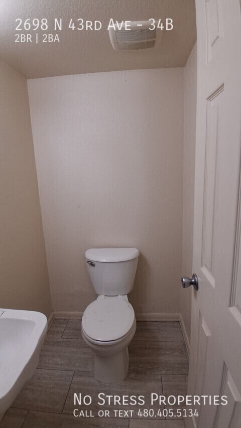 Building Photo - 2698 N 43rd Ave