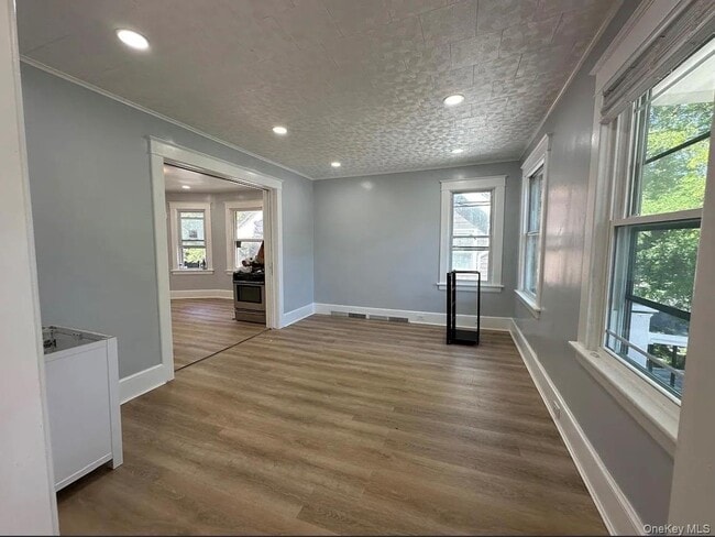 Building Photo - 15 Forbus St