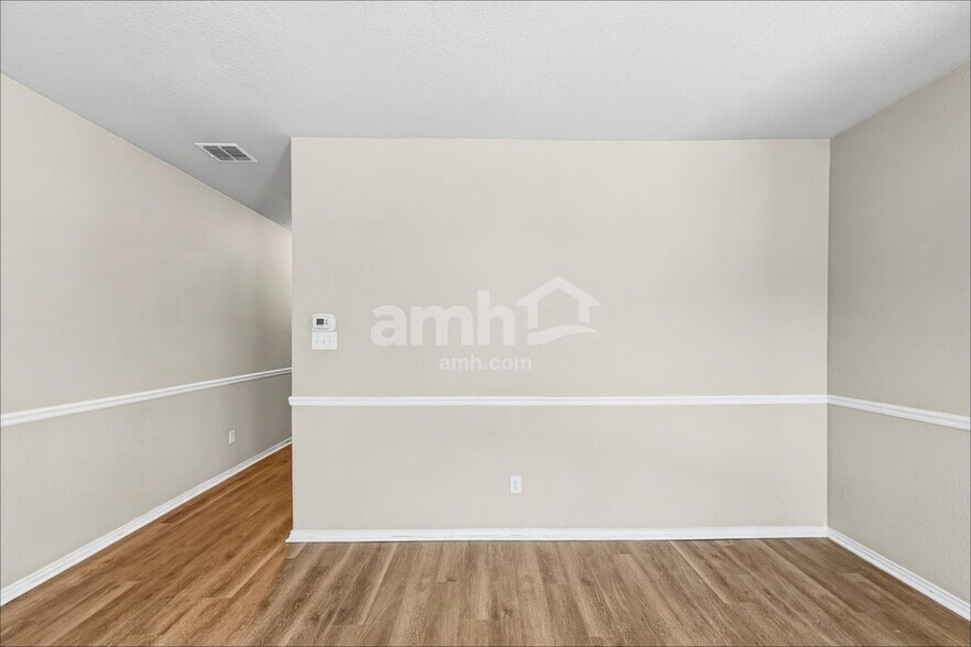 Building Photo - 11500 Gloriosa Dr