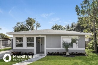 Building Photo - 4118 Minoso St