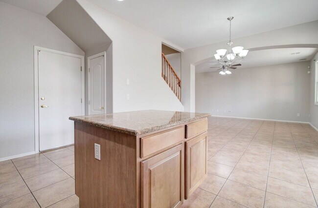 Building Photo - 15882 N 172nd Ln