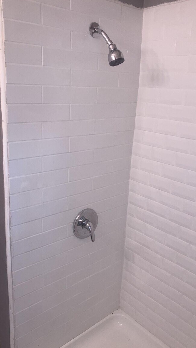 Building Photo - 2364 Brackett St SW