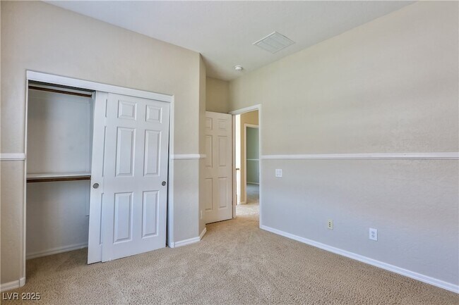 Building Photo - 2687 Bothwell Pl