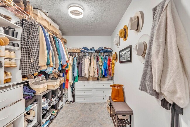 Building Photo - Gorgeously Updated 4 Bed/3.5 Bath in Tranquilla Hall - Buckhead