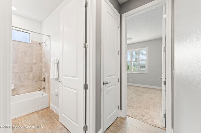 Building Photo - 8426 Stalwart Cir