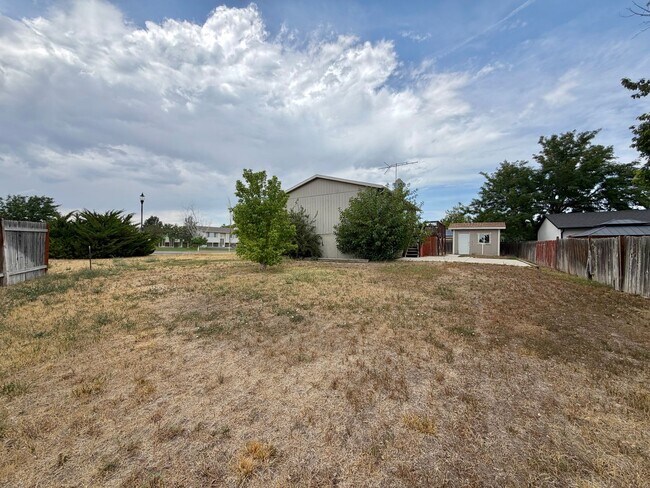 Building Photo - 7685 S 2550 W