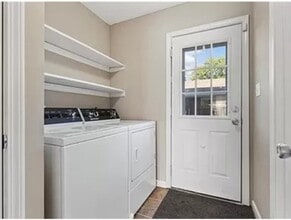 Building Photo - 6052 E 129 St